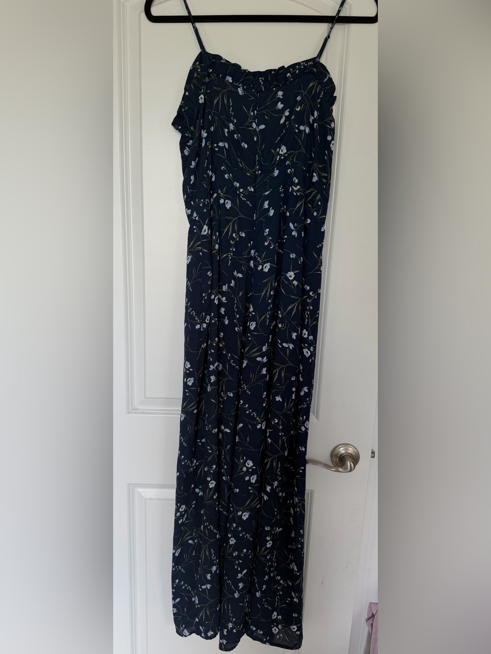 CeCe Floral Wide Leg Jumpsuit in Blue & White Size 6 Like New
